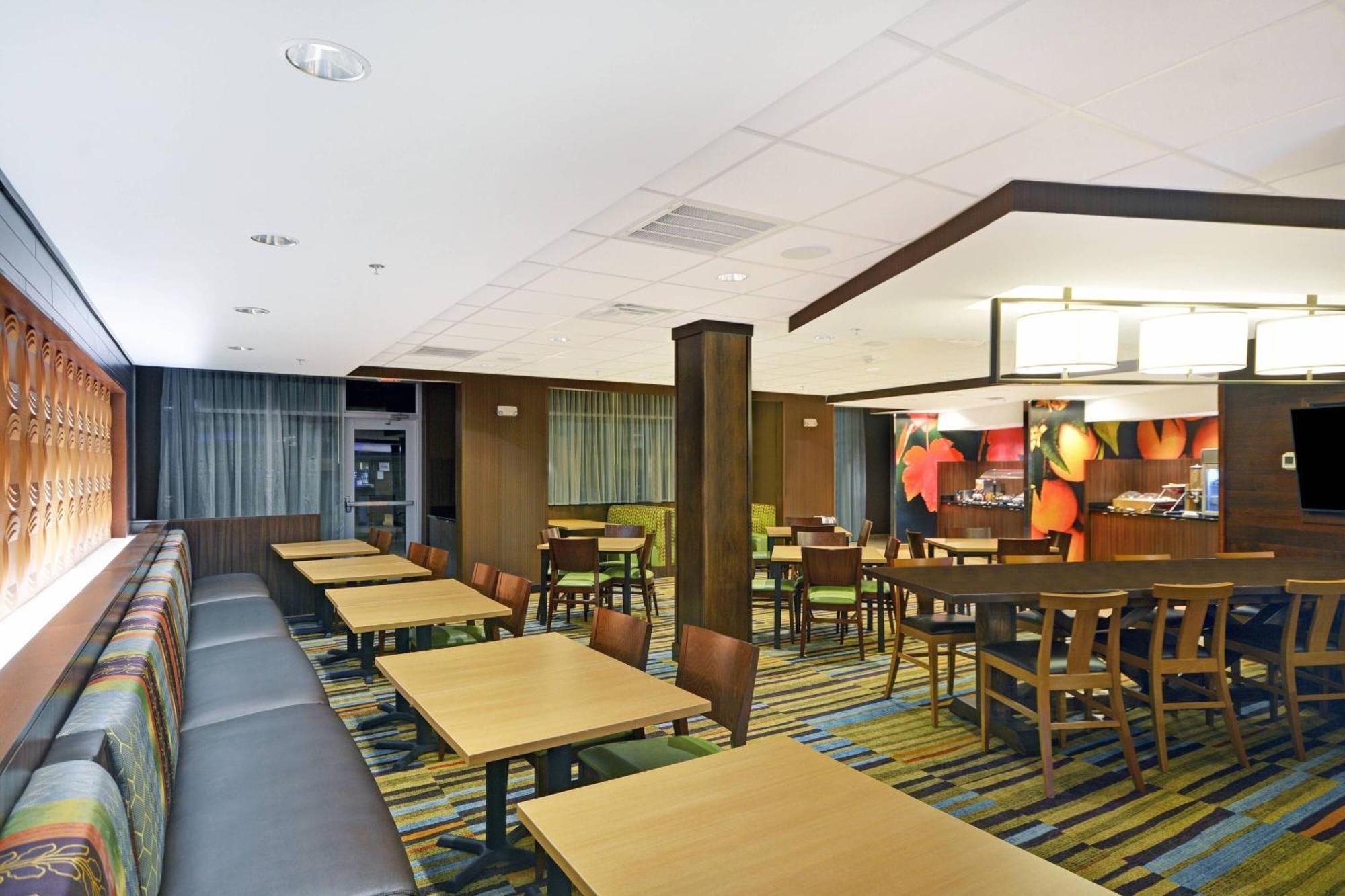 Fairfield Inn & Suites By Marriott Savannah Sw/Ричмонд-Хилл Экстерьер фото